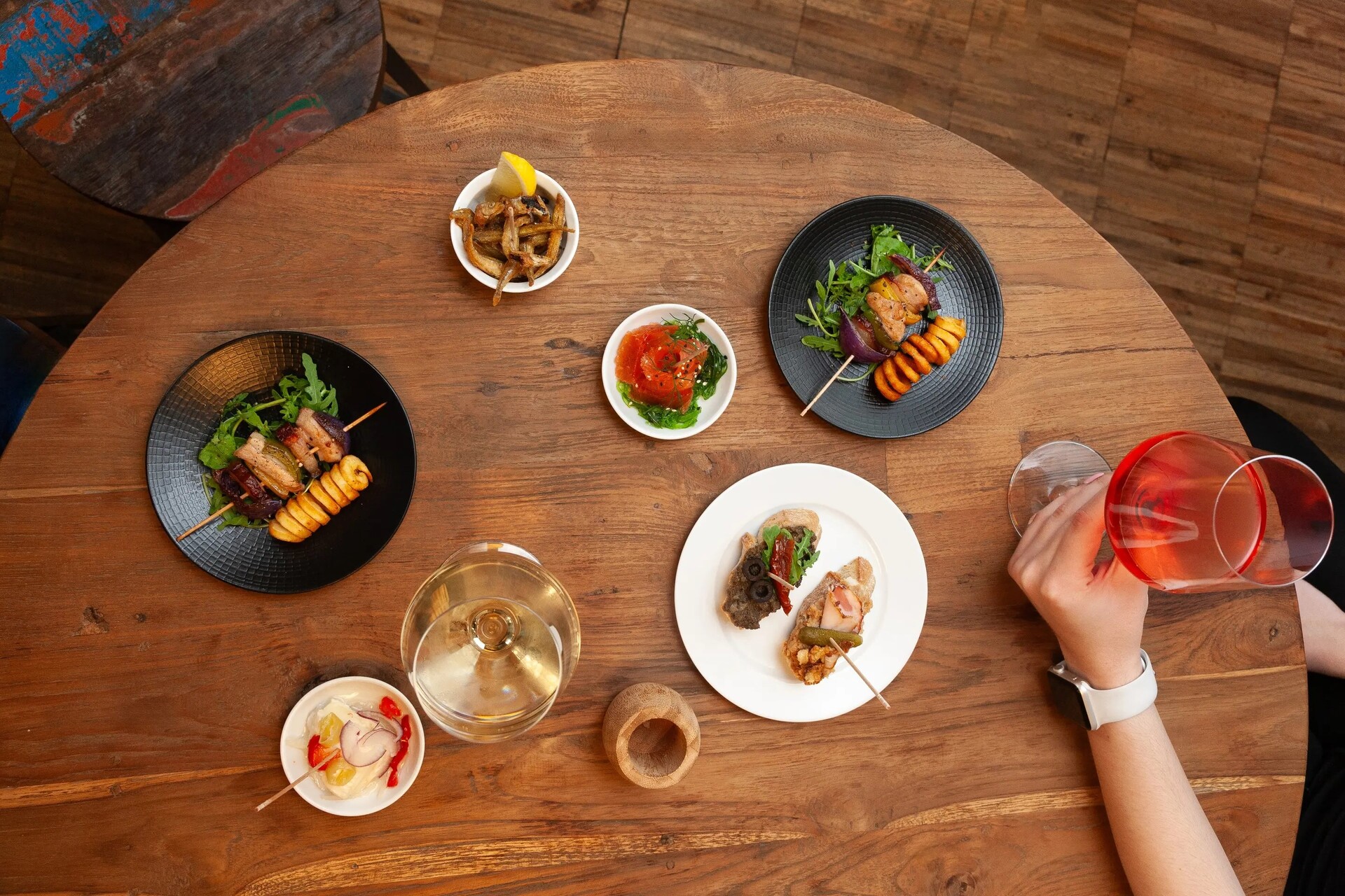 Přijďte na Špek a víno